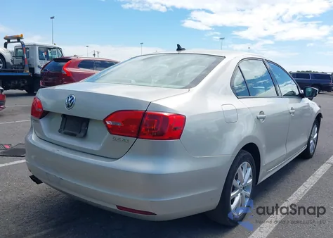 2011 Volkswagen Jetta 2.5L Se z USA, uszkodzony, nr VIN 3VWDZ7AJ1BM053407